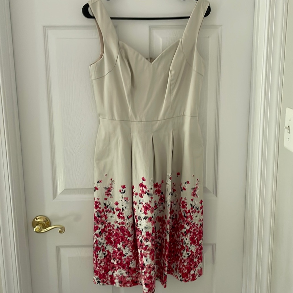 WHBM Floral Print Dress ⭐️ Like New ⭐️